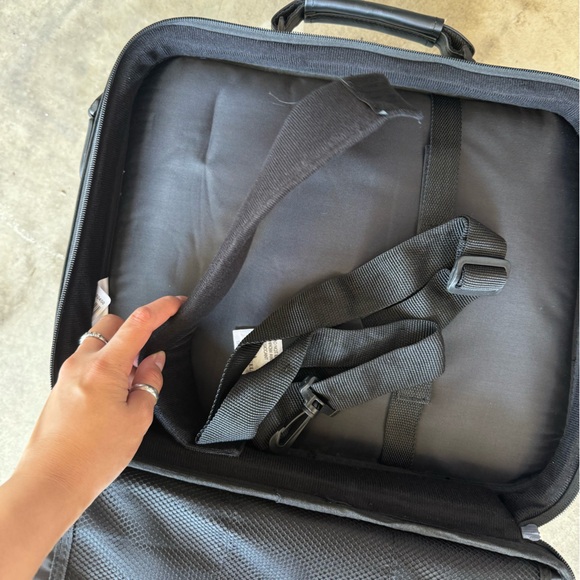 COPY - ProHT Sturdy feaux Leather Laptop/Briefcase - Picture 9 of 10